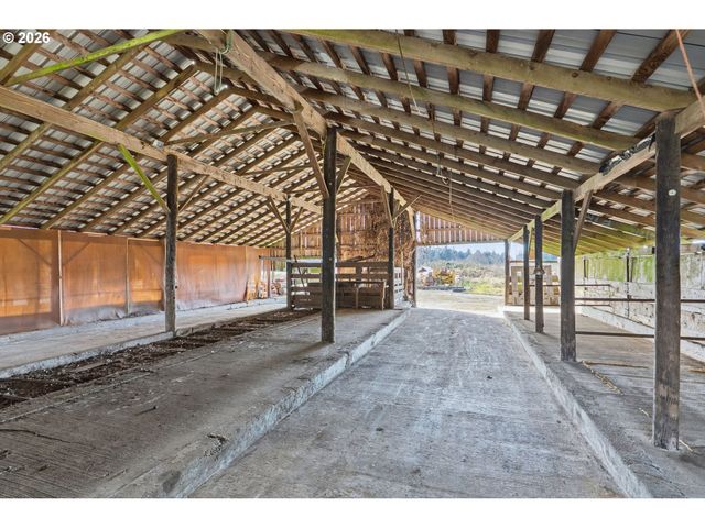 957 W STATE ROUTE 4, Cathlamet, WA 98612