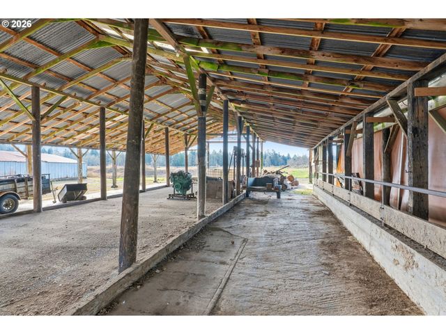 957 W STATE ROUTE 4, Cathlamet, WA 98612