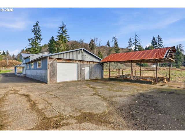 957 W STATE ROUTE 4, Cathlamet, WA 98612