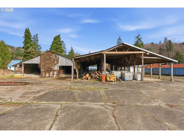 957 W STATE ROUTE 4, Cathlamet, WA 98612