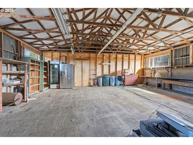 957 W STATE ROUTE 4, Cathlamet, WA 98612
