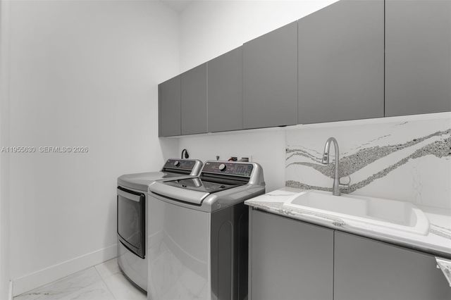 4950 SW 158th Ave, Southwest Ranches, FL 33331