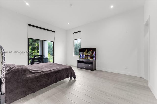 4950 SW 158th Ave, Southwest Ranches, FL 33331