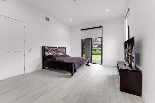 4950 SW 158th Ave, Southwest Ranches, FL 33331