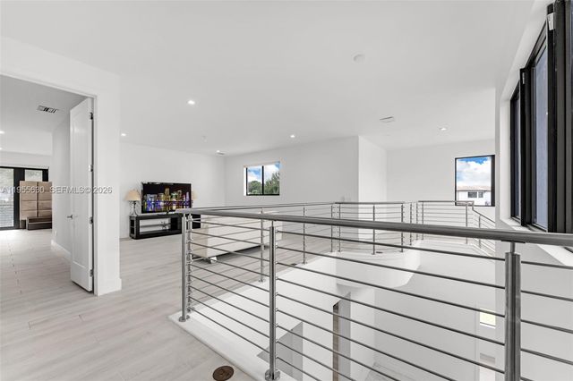 4950 SW 158th Ave, Southwest Ranches, FL 33331