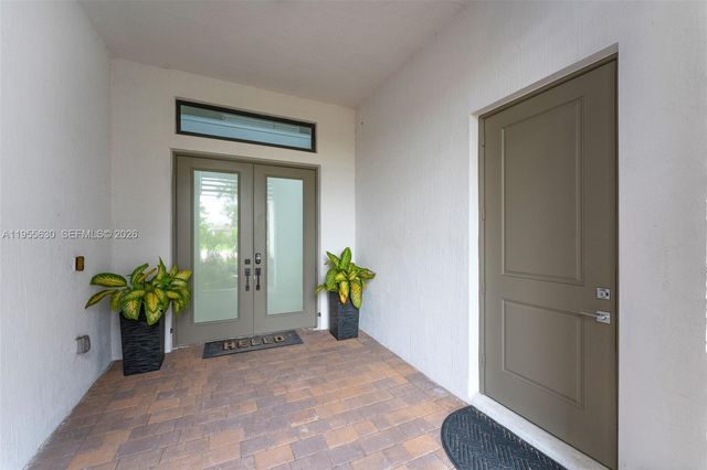 4950 SW 158th Ave, Southwest Ranches, FL 33331