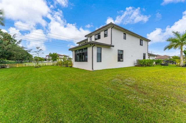 4950 SW 158th Ave, Southwest Ranches, FL 33331