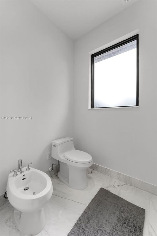 Image 40 of property listing at 4950 SW 158th Ave, Southwest Ranches, FL 33331