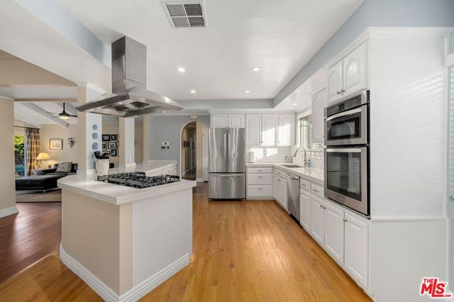 23001 Lita Place, Woodland Hills, CA 91364