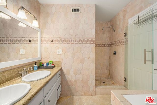 23001 Lita Place, Woodland Hills, CA 91364