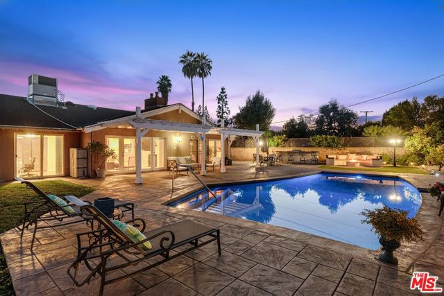 23001 Lita Place, Woodland Hills, CA 91364