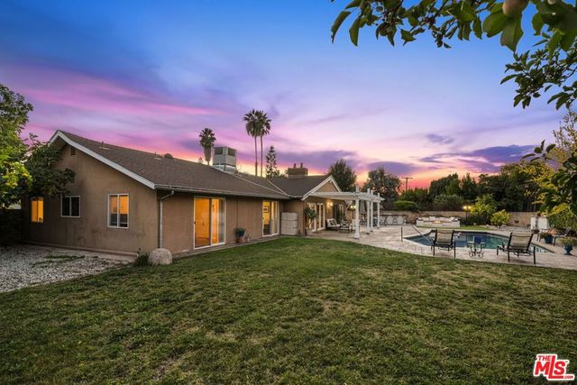 23001 Lita Place, Woodland Hills, CA 91364