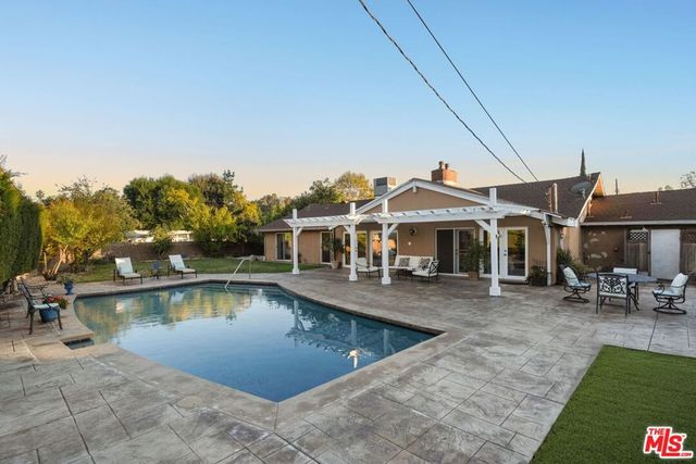 23001 Lita Place, Woodland Hills, CA 91364