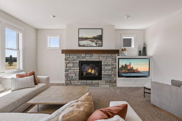 300 Lindsay Road, Hudson, WI 54016