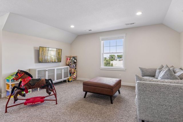 300 Lindsay Road, Hudson, WI 54016