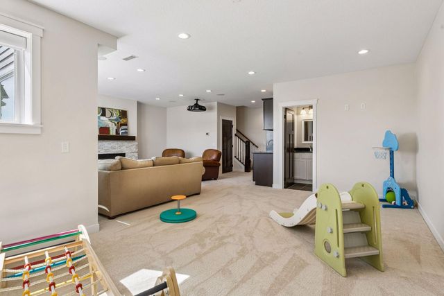 300 Lindsay Road, Hudson, WI 54016