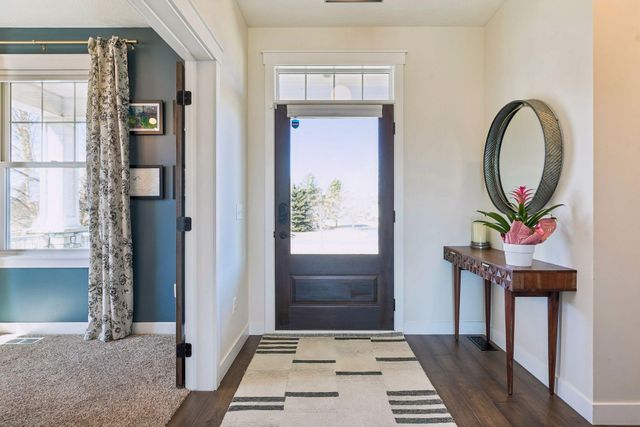 300 Lindsay Road, Hudson, WI 54016