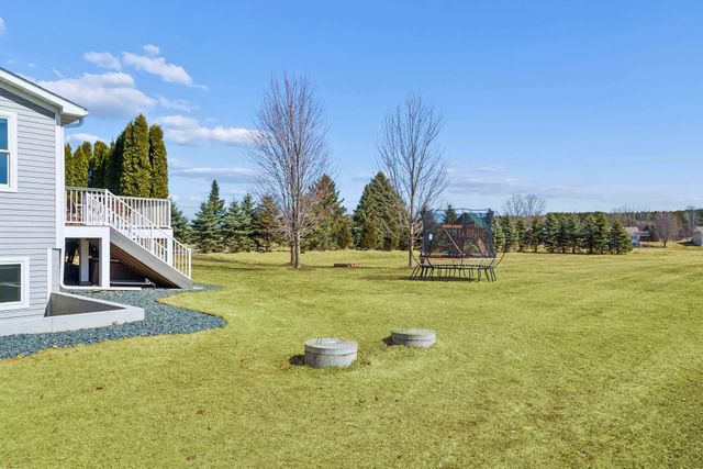 300 Lindsay Road, Hudson, WI 54016