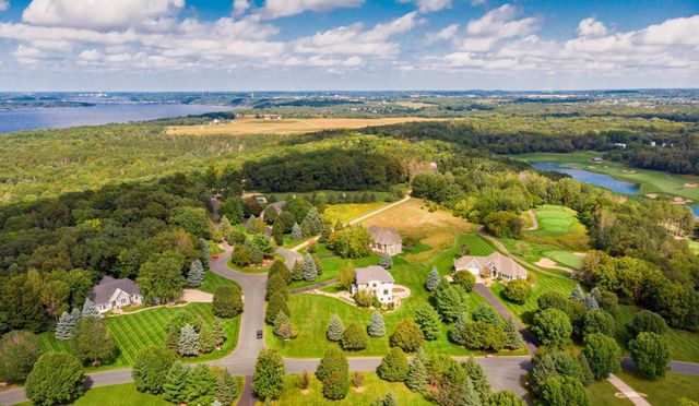 300 Lindsay Road, Hudson, WI 54016