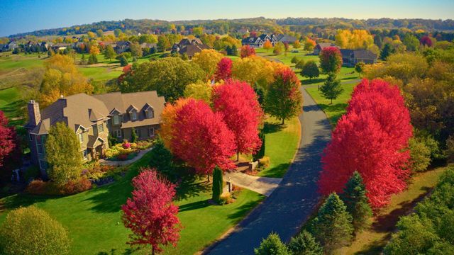 300 Lindsay Road, Hudson, WI 54016