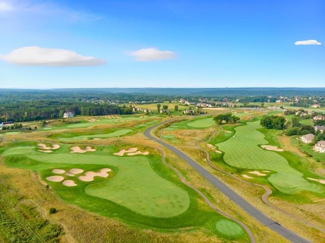 300 Lindsay Road, Hudson, WI 54016