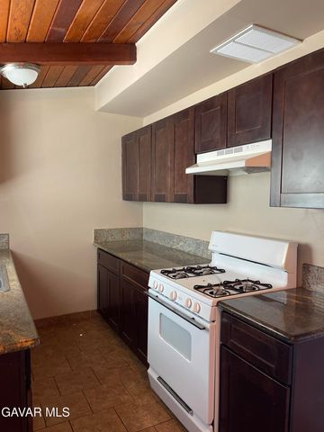 1110 W Avenue P14 Drive, Palmdale, CA 93551