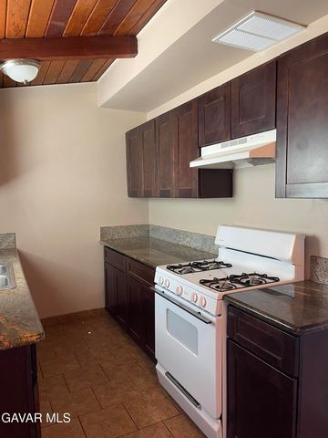 1110 W Avenue P14 Drive, Palmdale, CA 93551