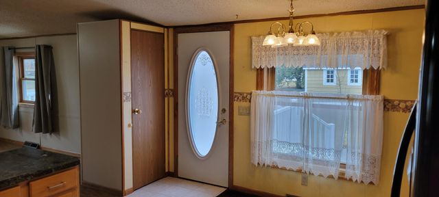 211 4th Avenue SE, Baudette, MN 56623