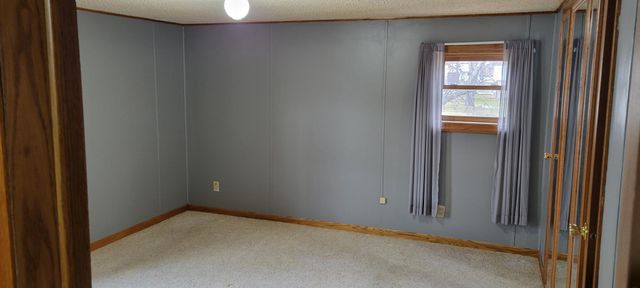 211 4th Avenue SE, Baudette, MN 56623
