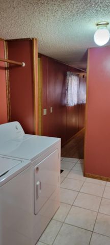 211 4th Avenue SE, Baudette, MN 56623