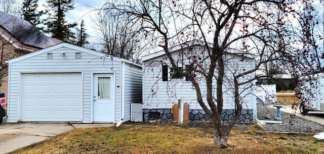 211 4th Avenue SE, Baudette, MN 56623