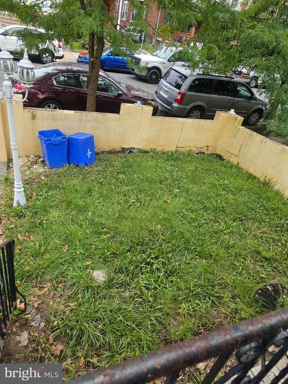 515 ROBBINS ST, PHILADELPHIA, PA 19111 — photo 2