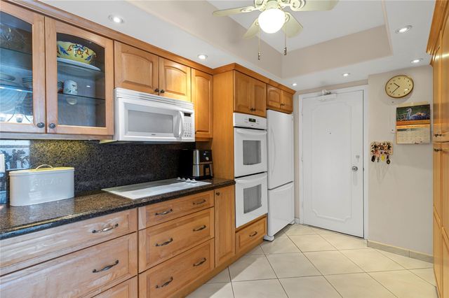 3850 Galt Ocean Drive 1001, Fort Lauderdale, FL 33308