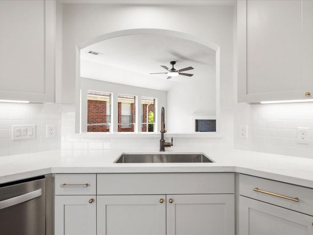 3119 Shady Ridge Trail, Sugar Land, TX 77498