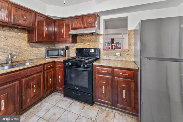 4219 GIBSON CT, Woodbridge, VA 22193