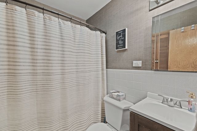 122 Gepke Parkway, Des Moines, IA 50320