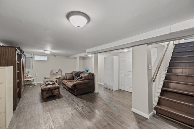 122 Gepke Parkway, Des Moines, IA 50320