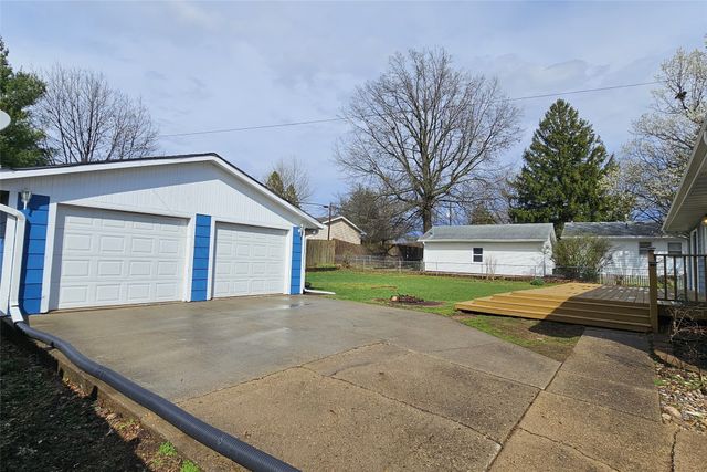 122 Gepke Parkway, Des Moines, IA 50320