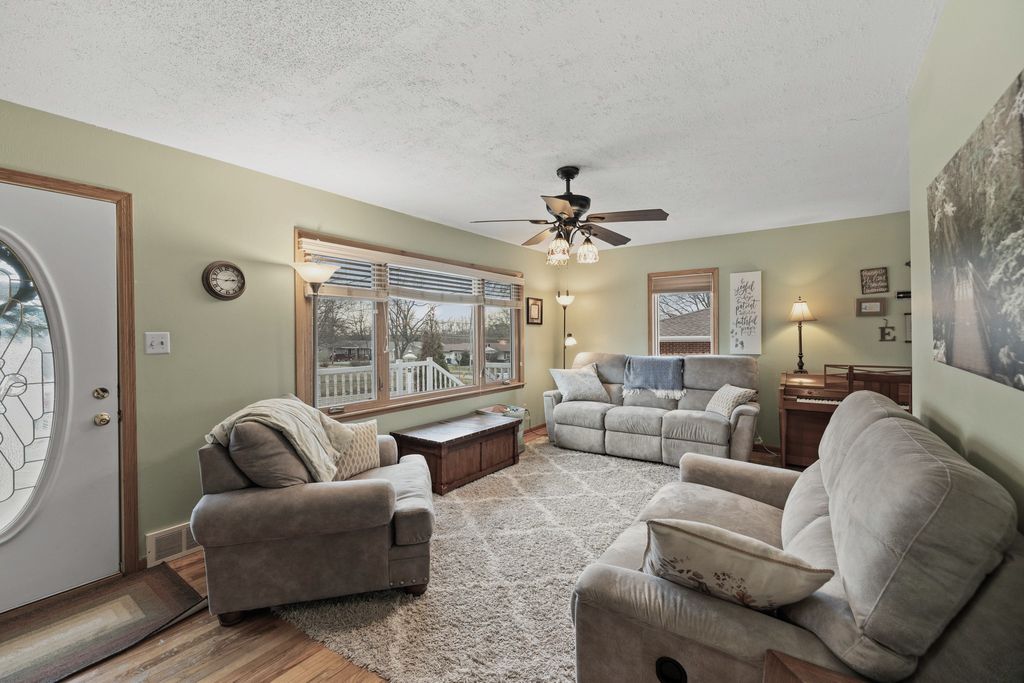 122 Gepke Parkway, Des Moines, IA 50320