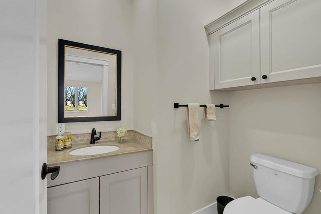 7215 E Ayesbury, Wichita, KS 67226