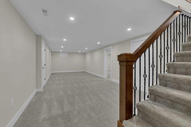 7215 E Ayesbury, Wichita, KS 67226