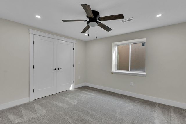 7215 E Ayesbury, Wichita, KS 67226