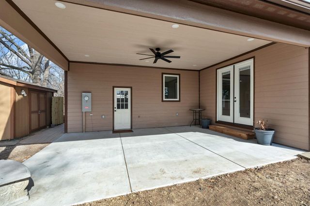 7215 E Ayesbury, Wichita, KS 67226