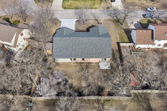7215 E Ayesbury, Wichita, KS 67226