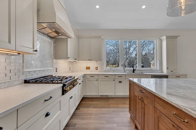 7215 E Ayesbury, Wichita, KS 67226