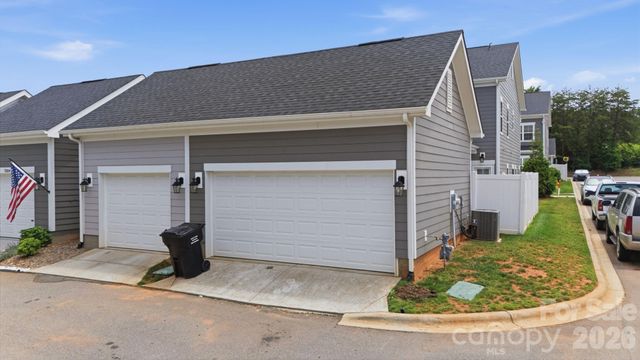 2176 Moss Meadow Lane, Denver, NC 28037