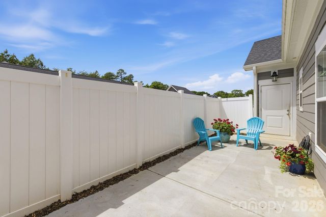 2176 Moss Meadow Lane, Denver, NC 28037