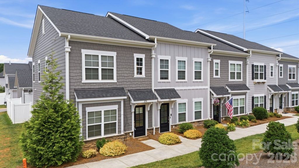 2176 Moss Meadow Lane, Denver, NC 28037