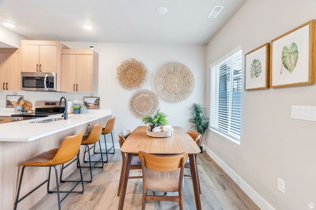 7206 W LARA LEIGH LN, Magna, UT 84044