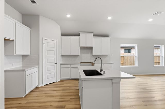 523 Selaura Street, Rosenberg, TX 77471